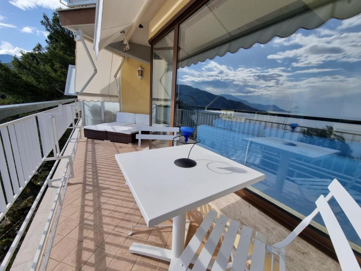 Sea And Monaco Charme View On The Beach Ventimiglia Exterior photo